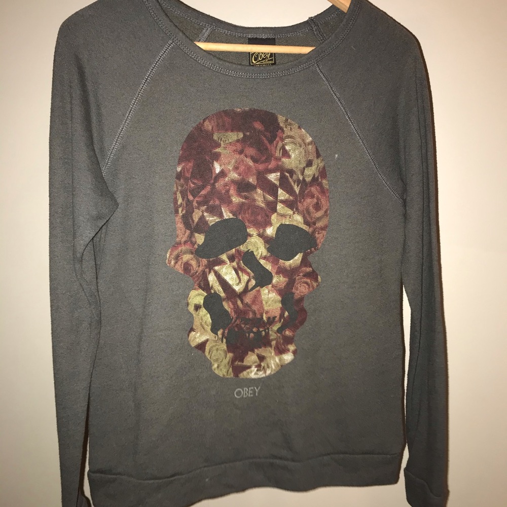 Obey crewneck sweater